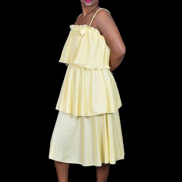 Vintage Tiered Midi Dress Yellow Ruffle Plisse Lemon 70s Pastel Homemade Large - Picture 6 of 14